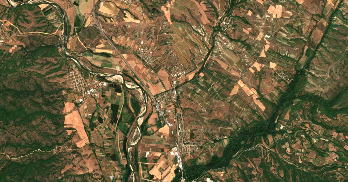 Mapa por satélite de Čučuligovo