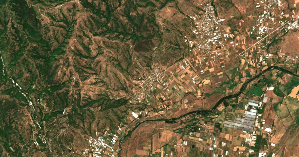 Mapa por satélite de Kavrakirovo