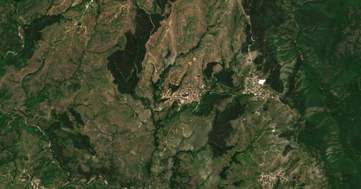 Mapa por satélite de Slašten