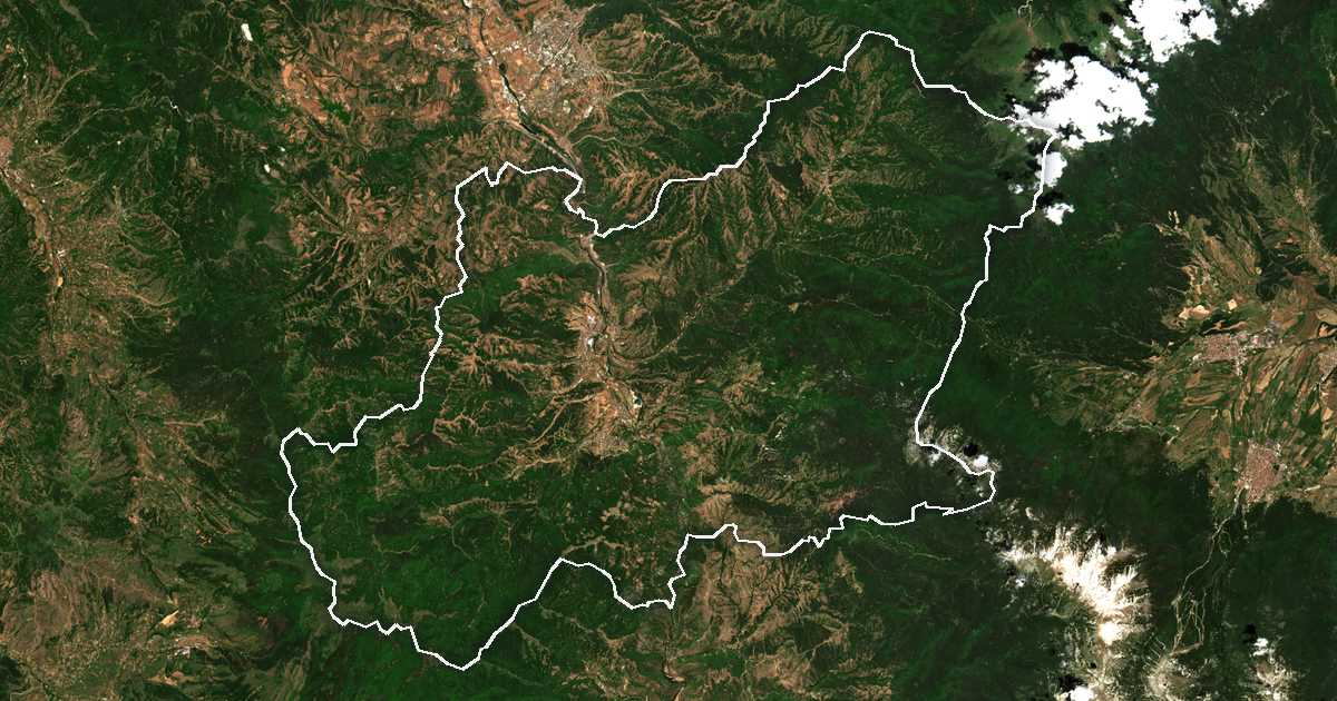 Imagen de satélite con el límite trazado: Simitlí