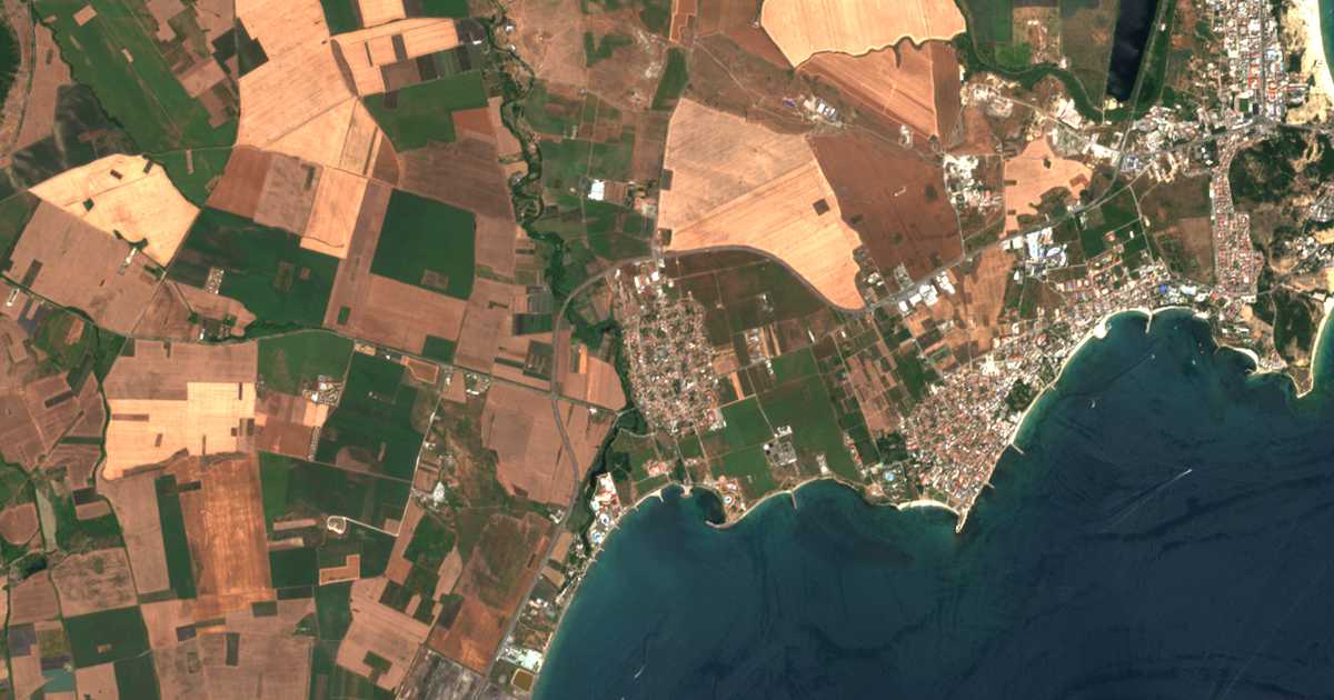 Mapa por satélite de Ajeloy