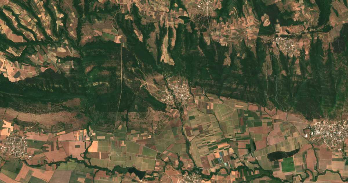 Mapa por satélite de Razbojna