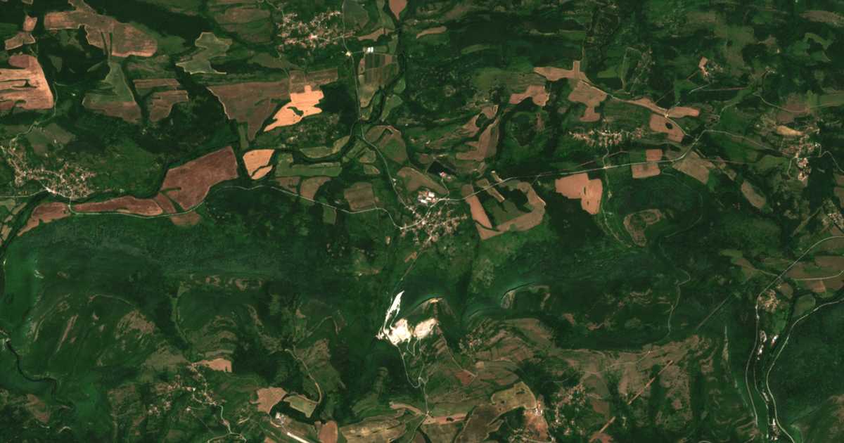 Mapa por satélite de Skalsko