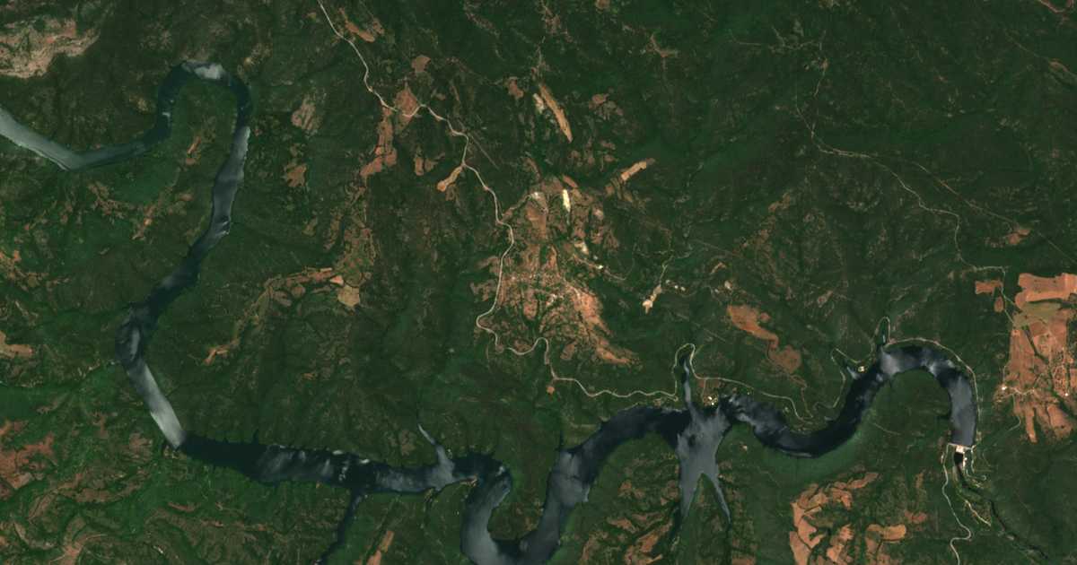Mapa por satélite de Kamilski dol