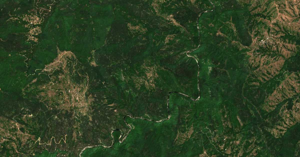 Mapa por satélite de Latinka