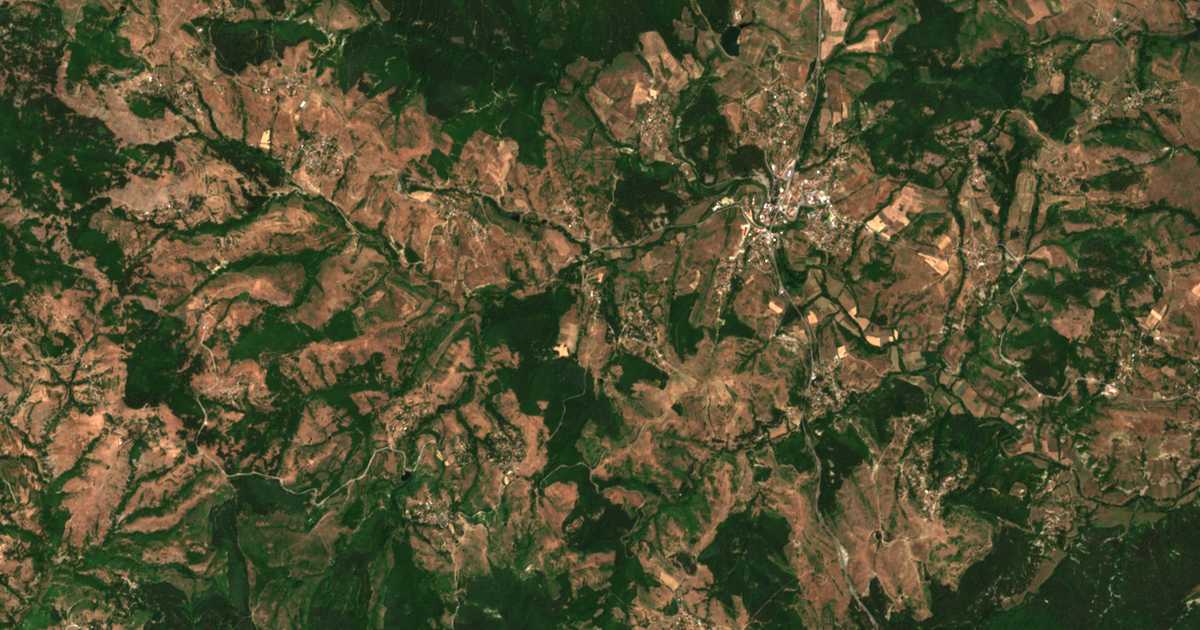 Mapa por satélite de Božurci