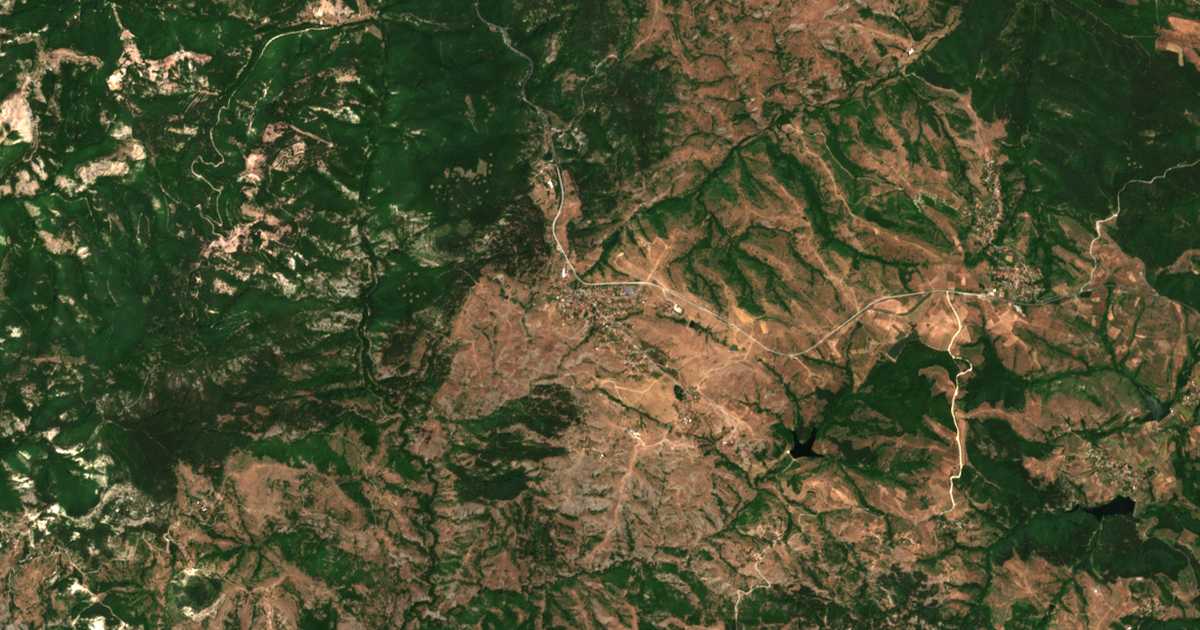 Mapa por satélite de Komuniga