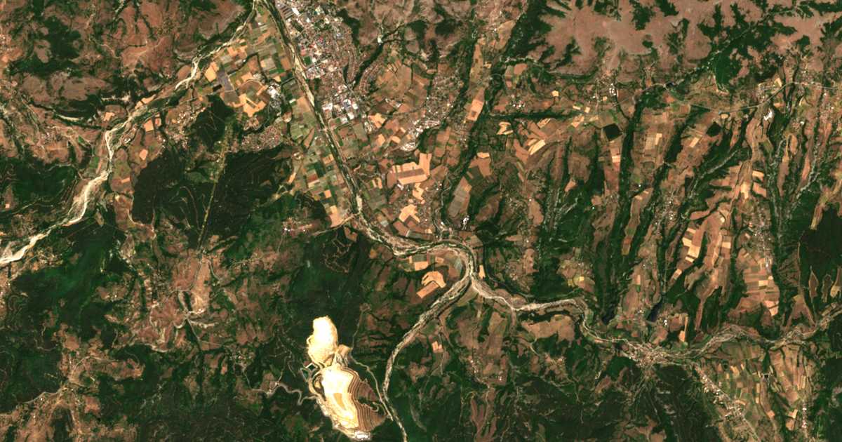 Mapa por satélite de Edrino