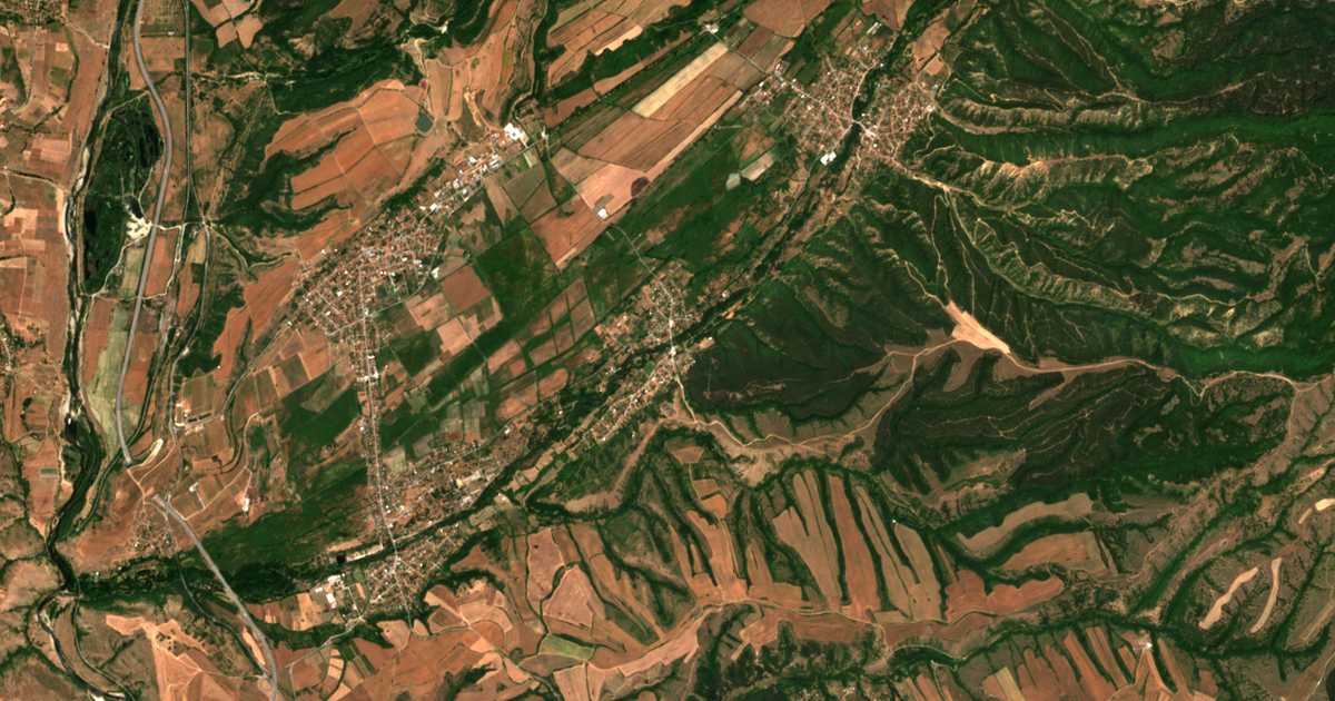 Mapa por satélite de Porominovo