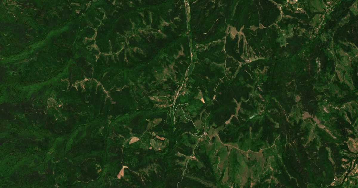 Mapa por satélite de Pelatikovo