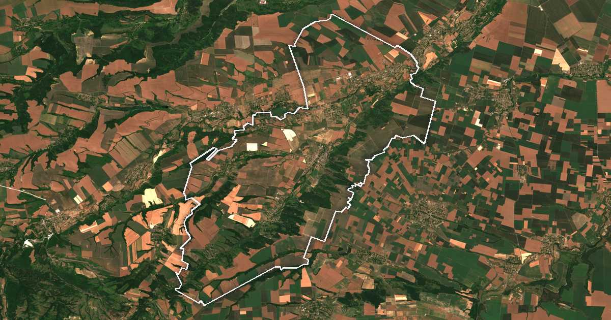 Imagen de satélite con el límite trazado: Brusartsi