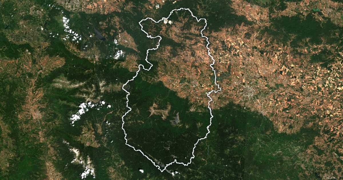 Imagen de satélite con el límite trazado: Pazardzhik