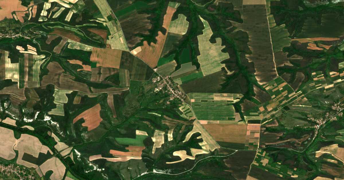 Mapa por satélite de Ljubenovo