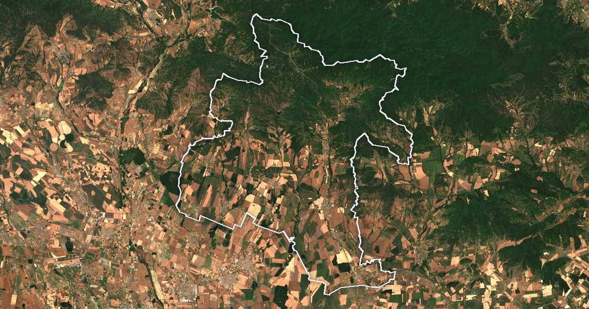 Imagen de satélite con el límite trazado: Brezovo
