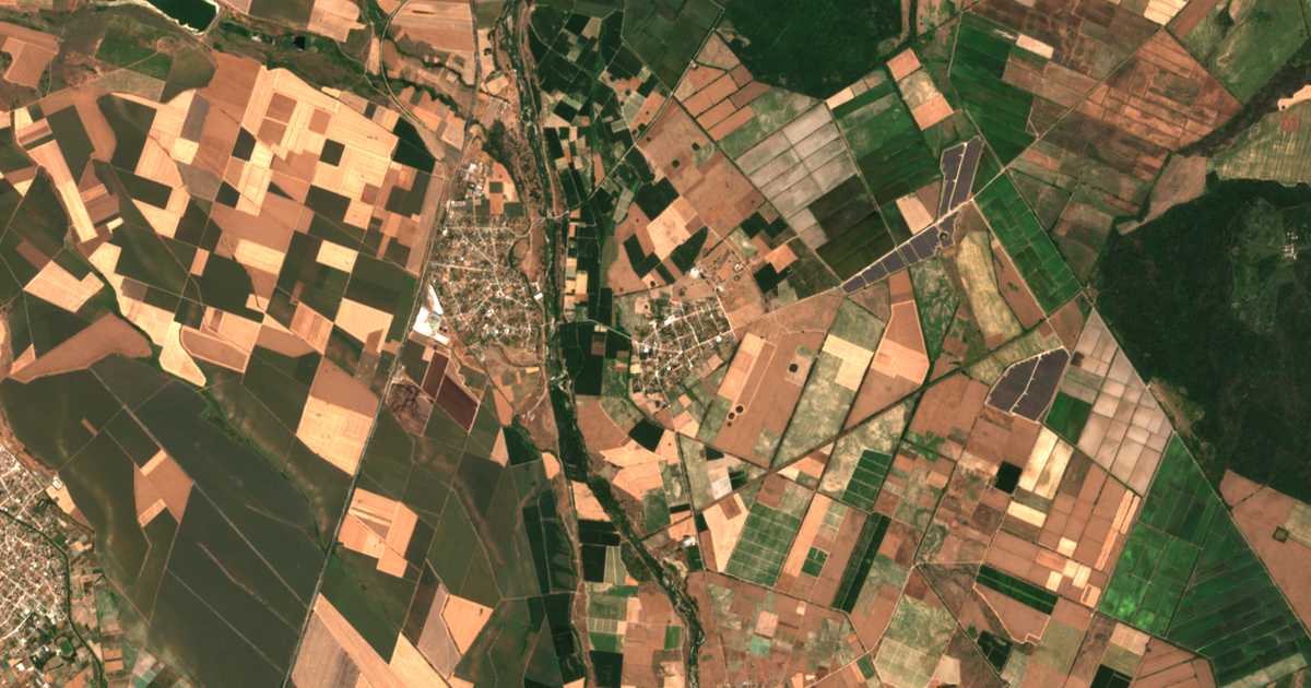 Mapa por satélite de Rǎževo