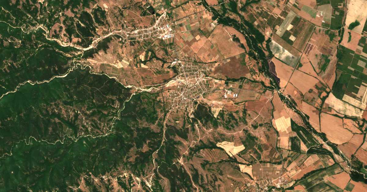 Mapa por satélite de Karavelovo