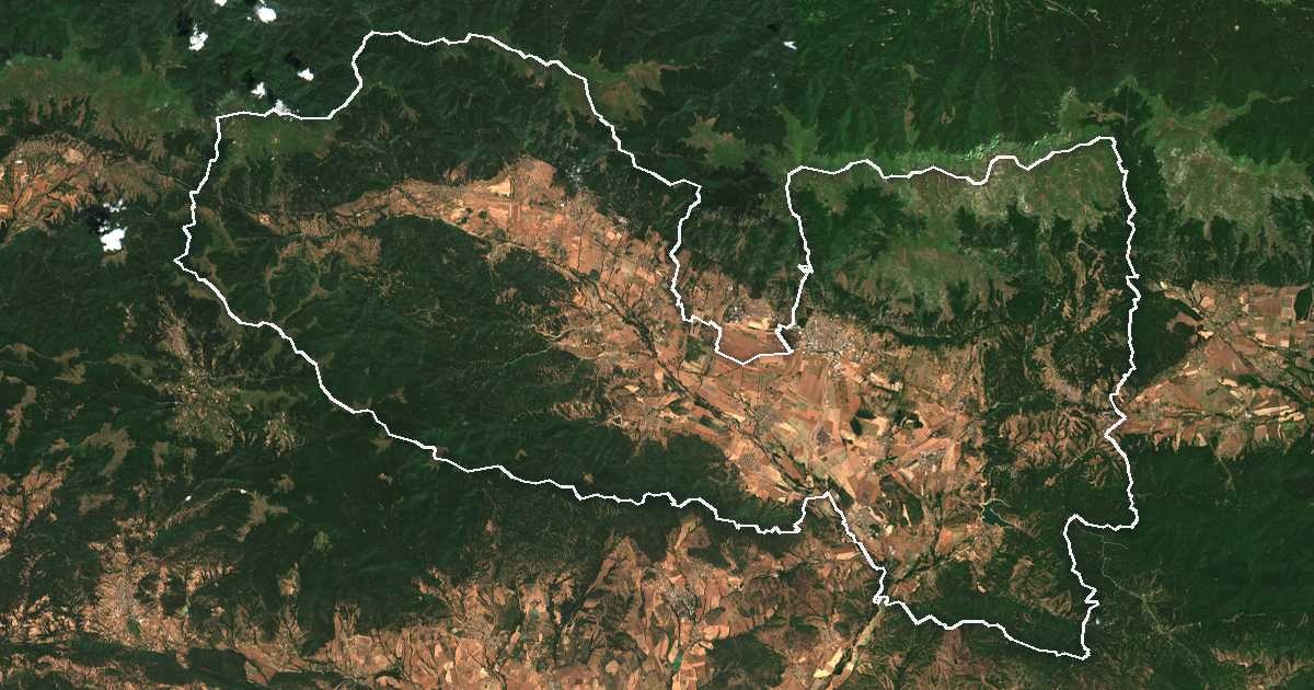 Imagen de satélite con el límite trazado: Karlovo