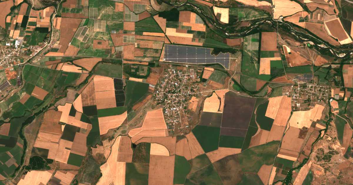 Mapa por satélite de Karadžalovo