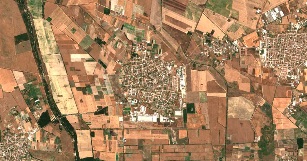 Mapa por satélite de Strjama