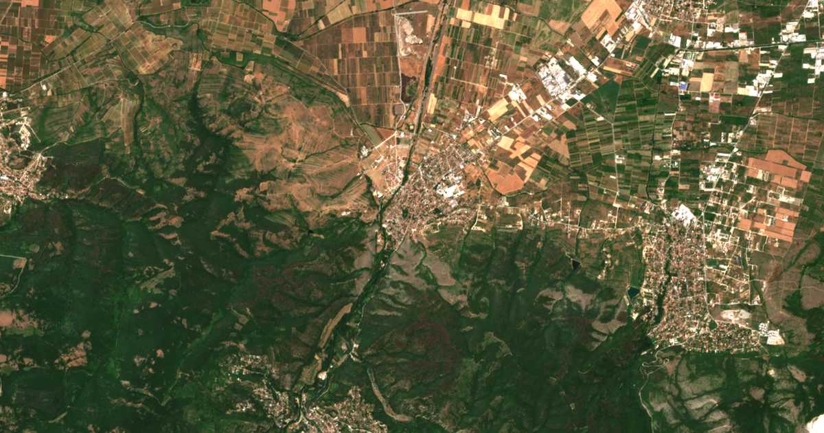 Mapa por satélite de Pǎrvenec