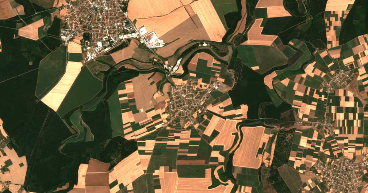 Mapa por satélite de Lǎvino
