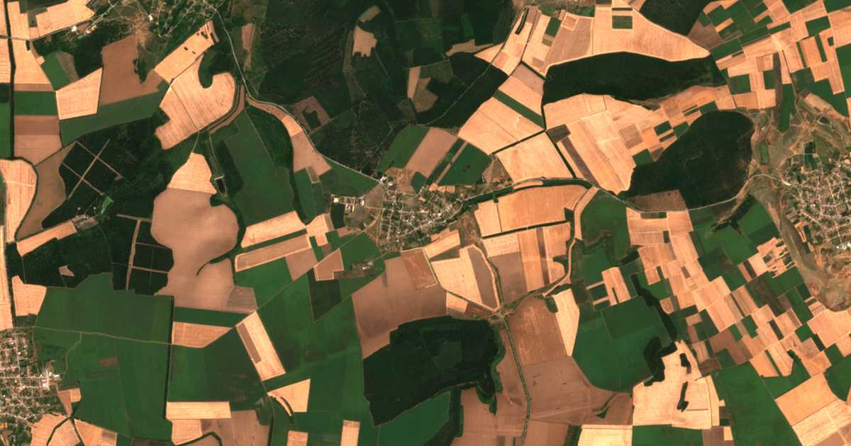 Mapa por satélite de Božurovo
