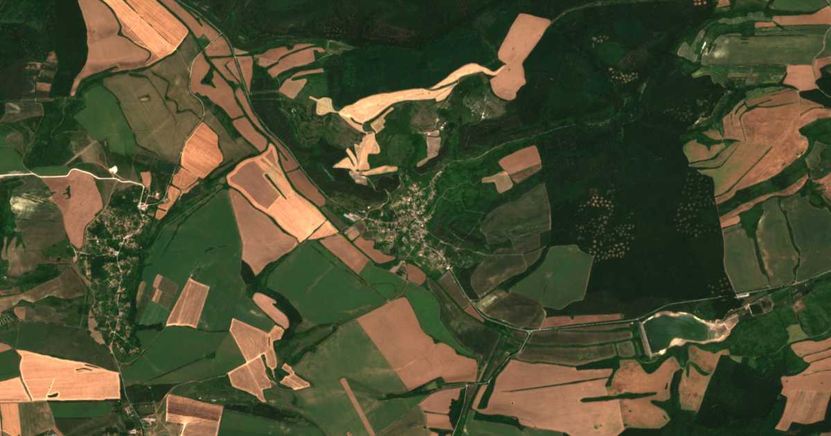 Mapa por satélite de Lom Čerkovna