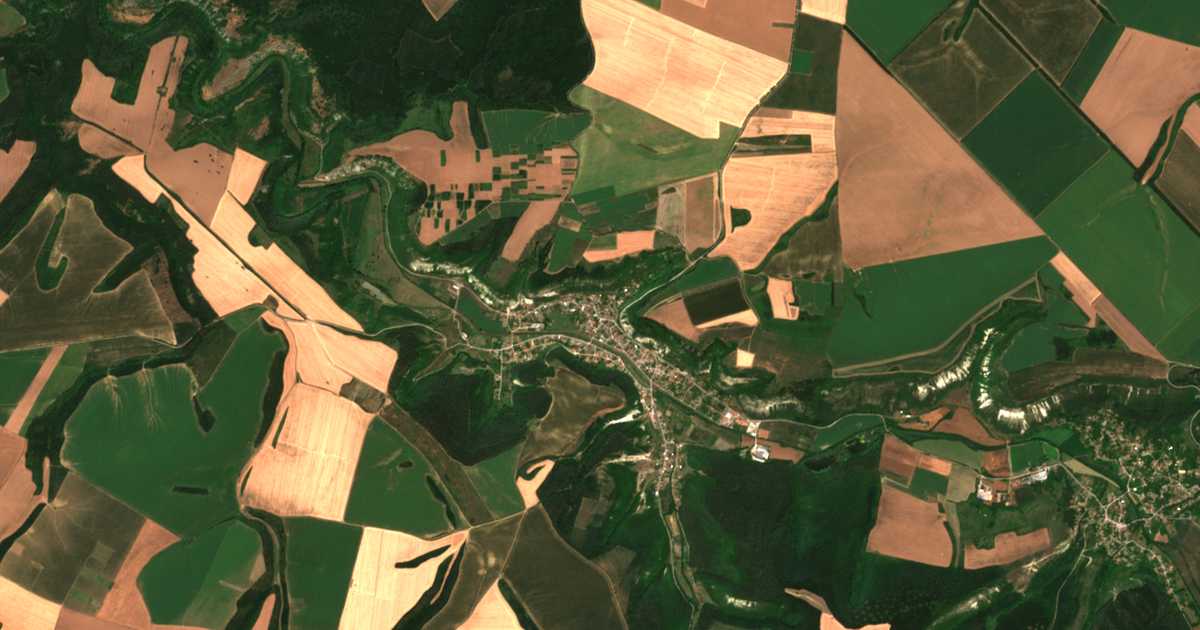 Mapa por satélite de Svalenik