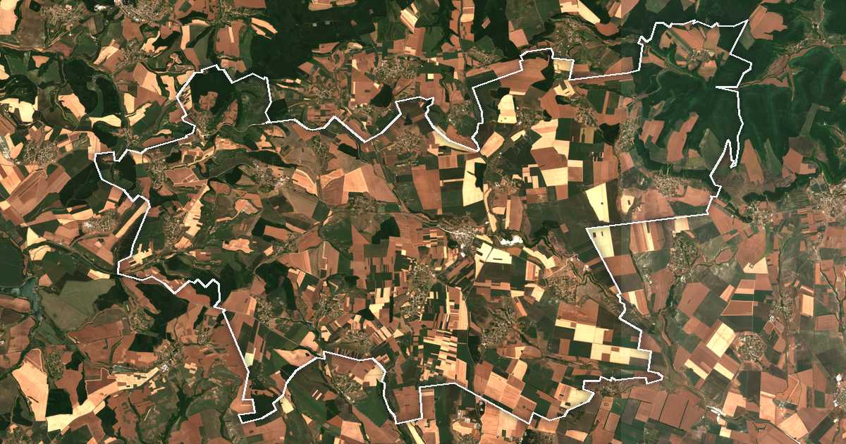 Imagen de satélite con el límite trazado: Hitrino