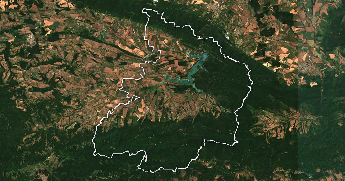 Imagen de satélite con el límite trazado: Varbitsa