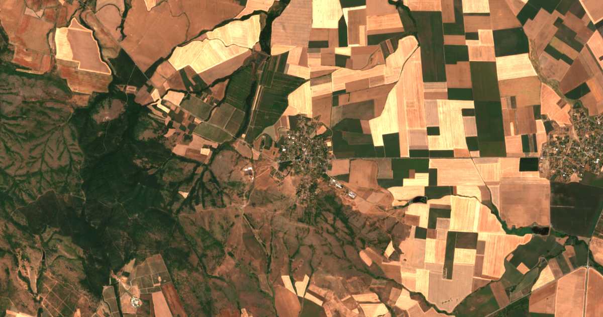 Mapa por satélite de Pitovo