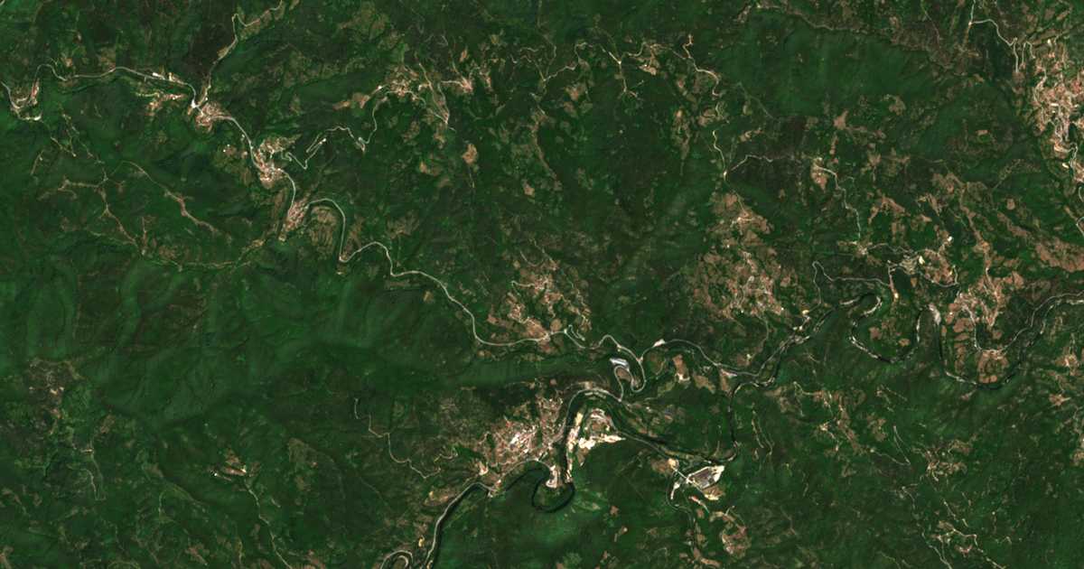 Mapa por satélite de Ravništa