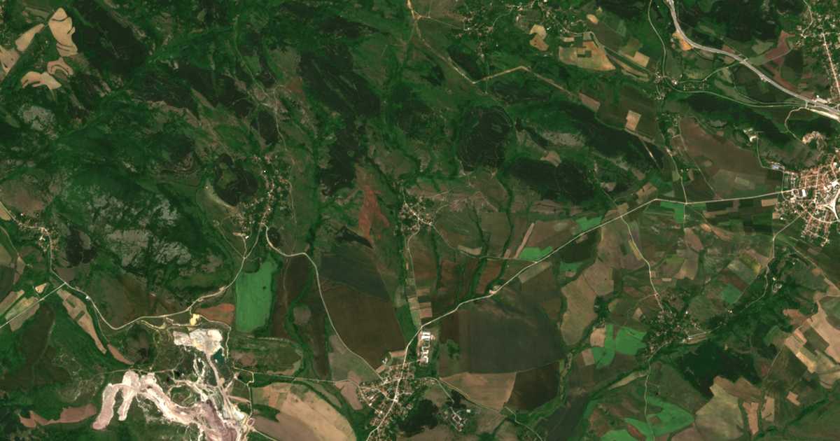 Mapa por satélite de Čorul
