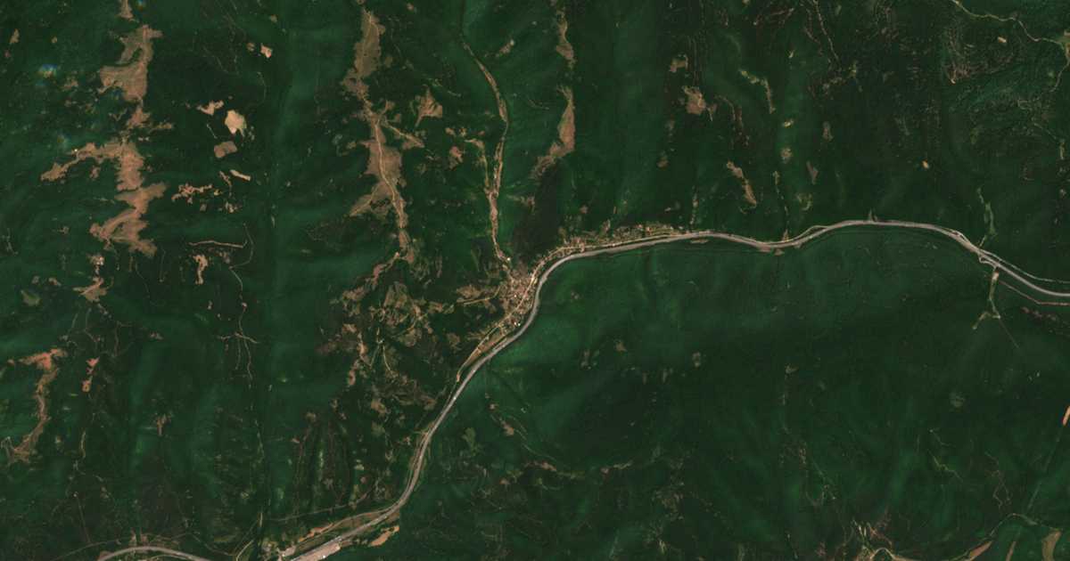 Mapa por satélite de Čurek