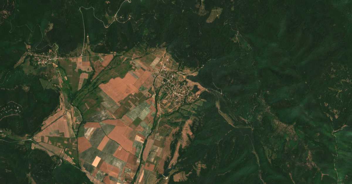 Mapa por satélite de Stǎrgel