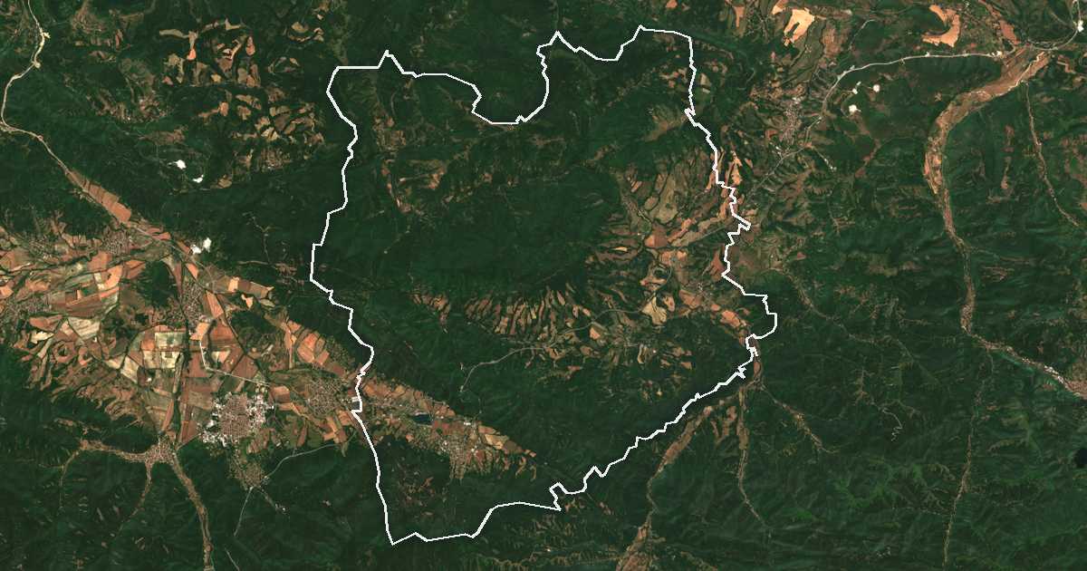 Imagen de satélite con el límite trazado: Pravets