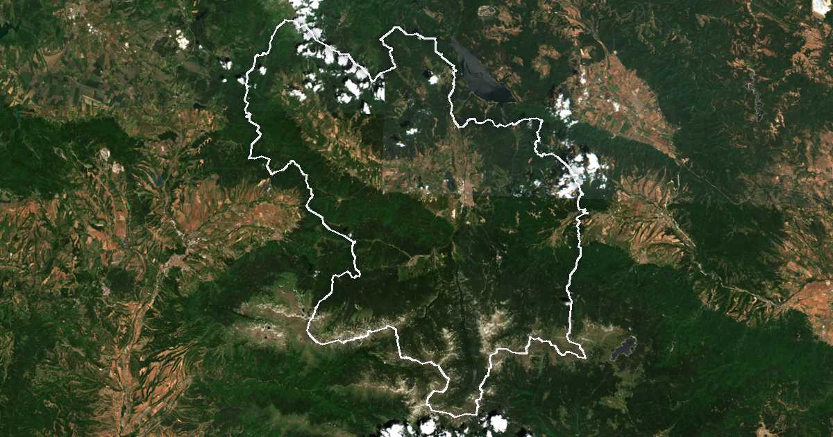 Imagen de satélite con el límite trazado: Samokov