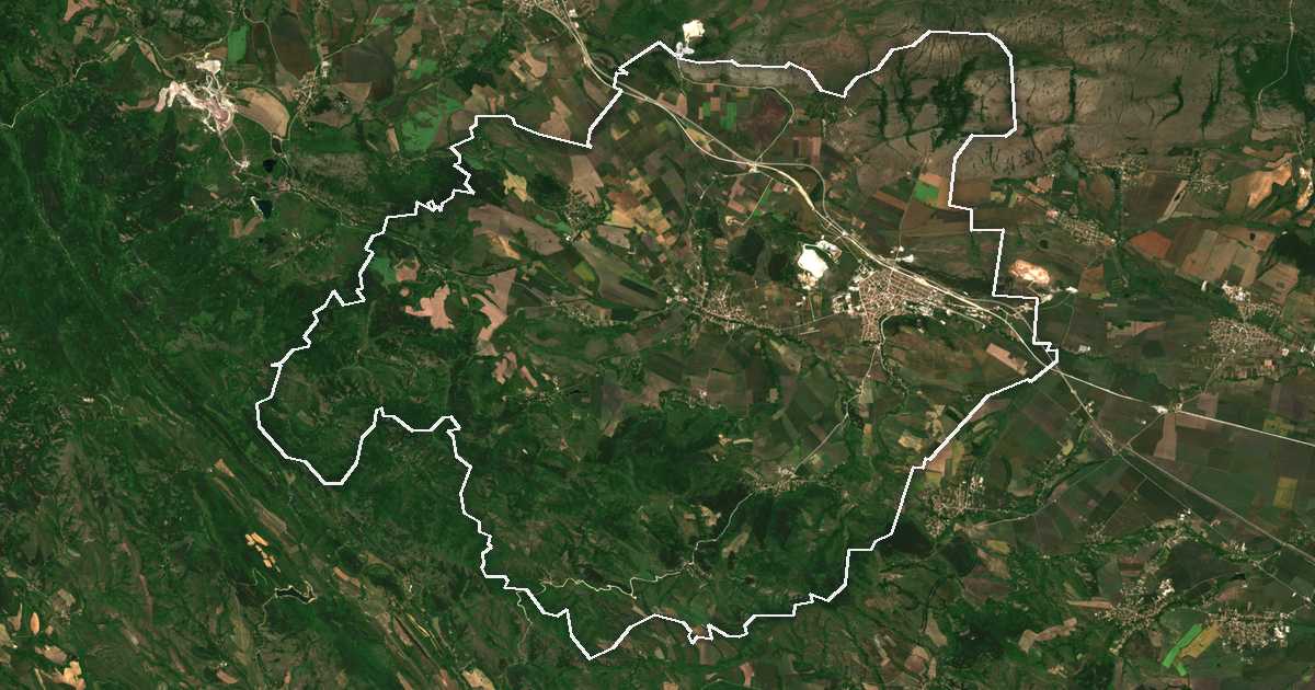 Imagen de satélite con el límite trazado: Slivnitsa