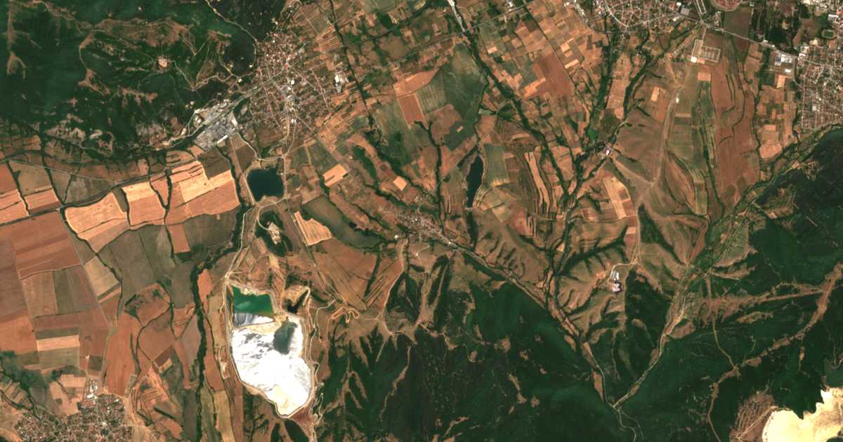 Mapa por satélite de Karlievo
