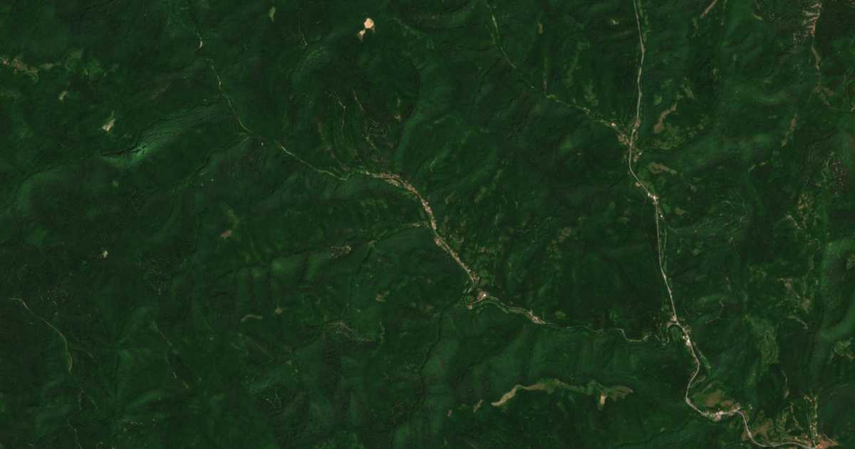 Mapa por satélite de Ljava reka