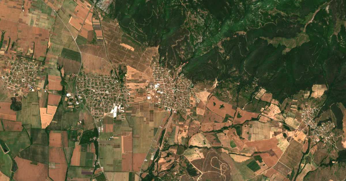 Mapa por satélite de Enina