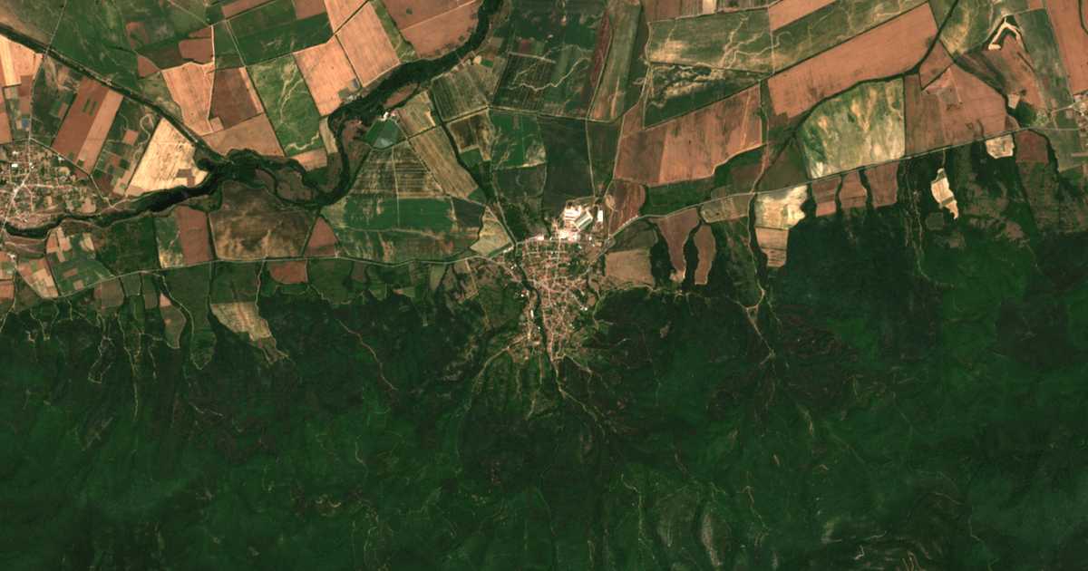 Mapa por satélite de Elhovo