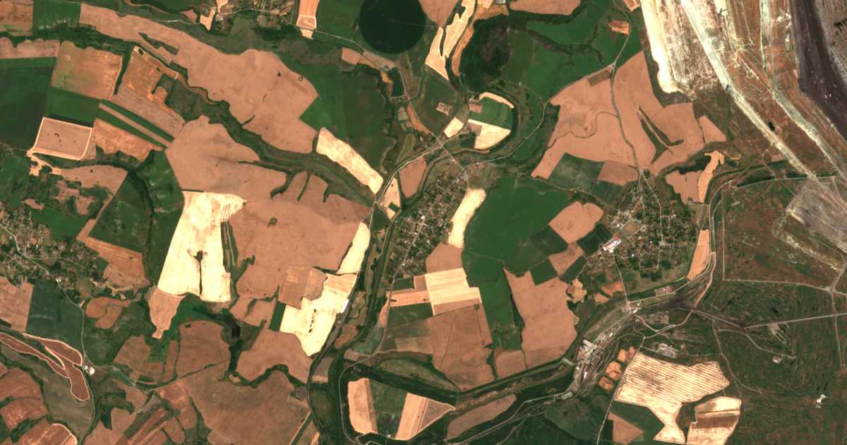 Mapa por satélite de Ljubenovo