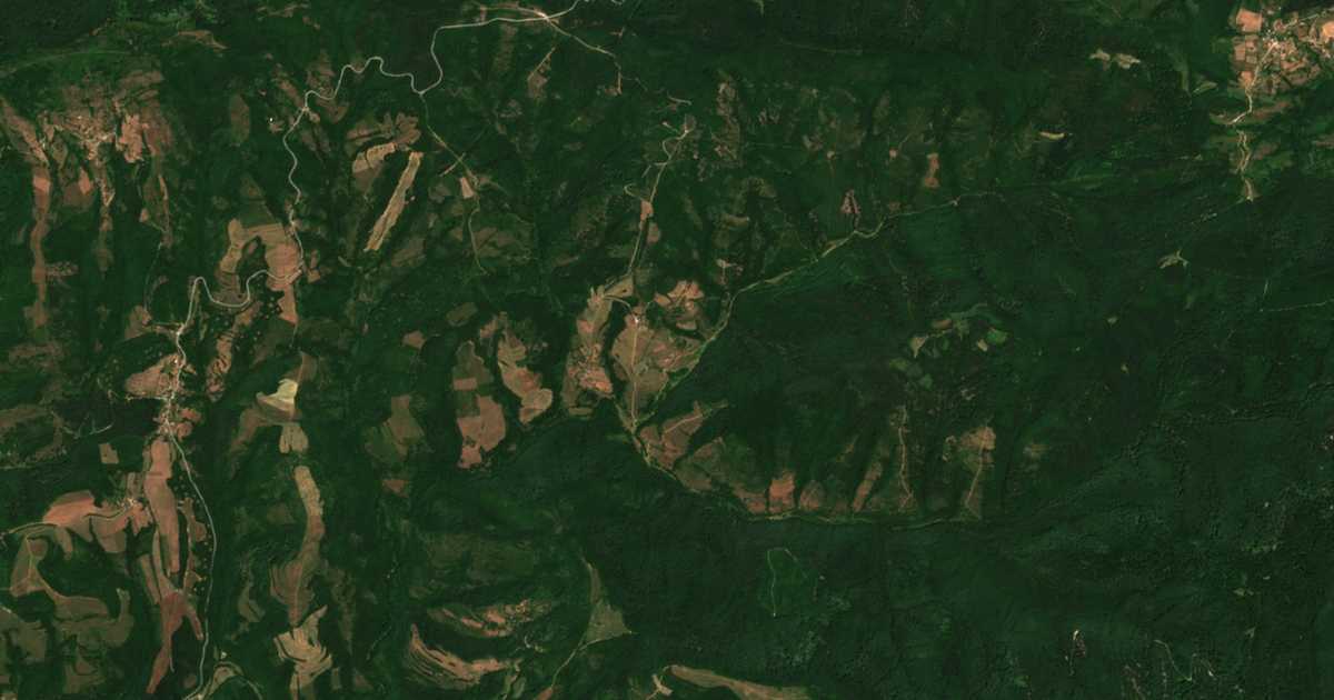 Mapa por satélite de Svirčovo
