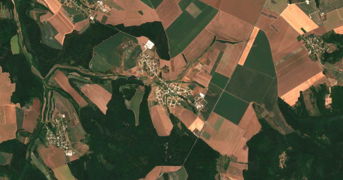 Mapa por satélite de Ljuben Karavelovo