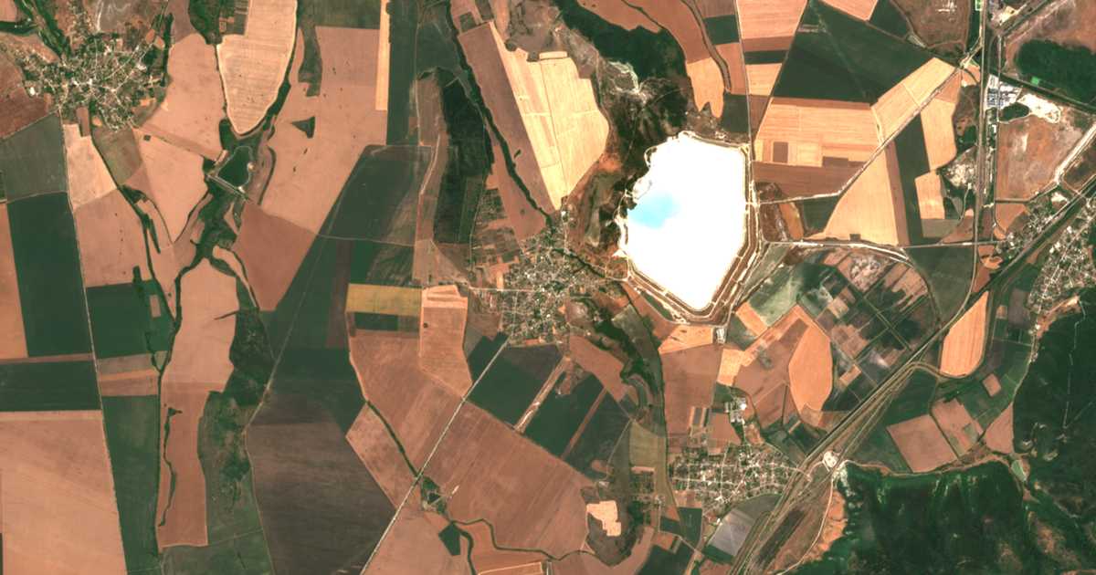 Mapa por satélite de Padina