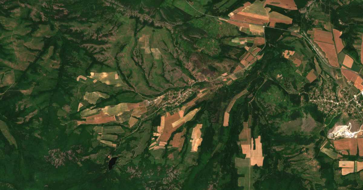 Mapa por satélite de Gjurgič