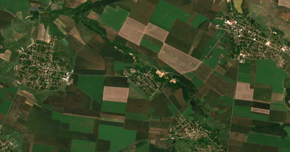 Mapa por satélite de Sirákovo