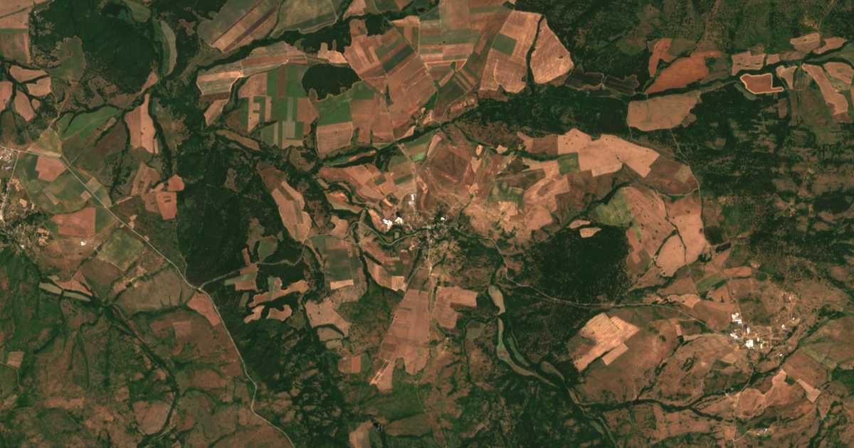 Mapa por satélite de Lalkovo