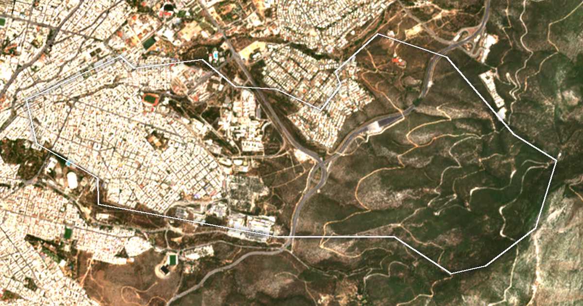 Imagen de satélite con el límite trazado: Dímos Zográfou